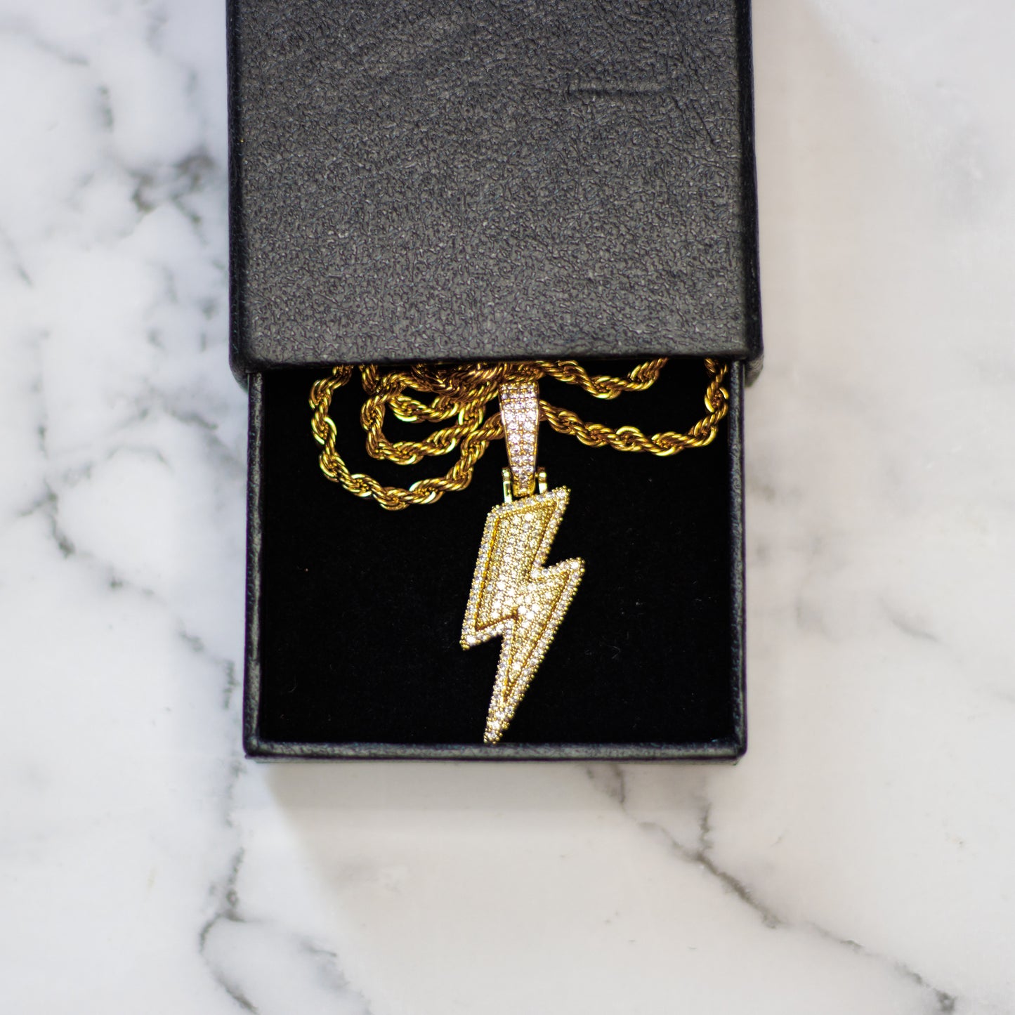 BLITZ — Pendentif